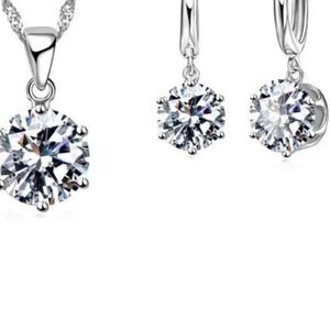 925 Sterling Silver Diamond CZ Pendant & Earrings with Necklace Stamped & NEW